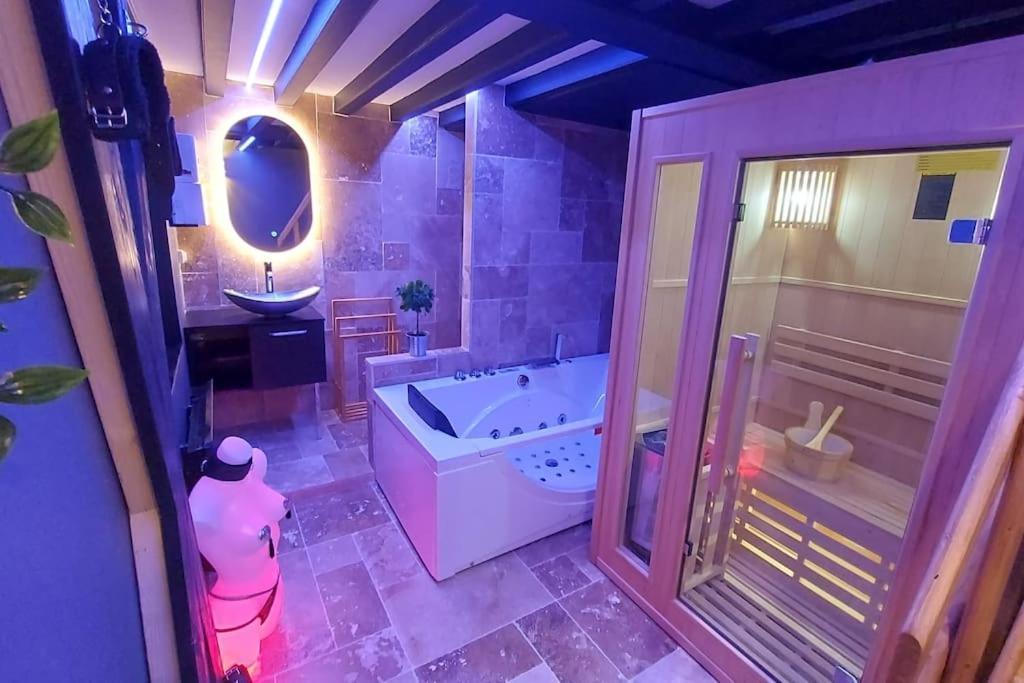 Loveroom Sauna, Balneo, Parking Prive Dans Le Centre De Honfleur Exterior foto