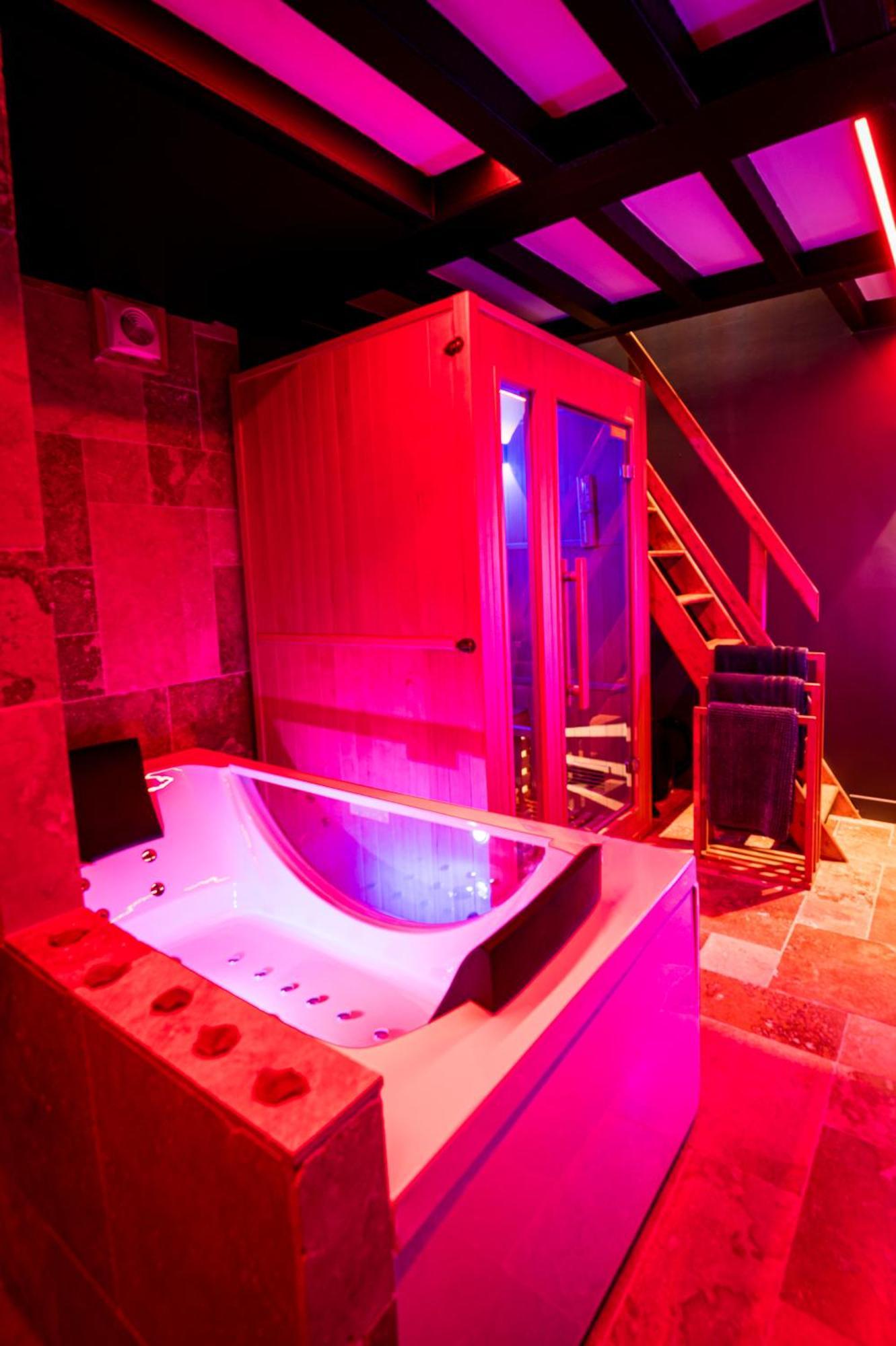 Loveroom Sauna, Balneo, Parking Prive Dans Le Centre De Honfleur Zimmer foto