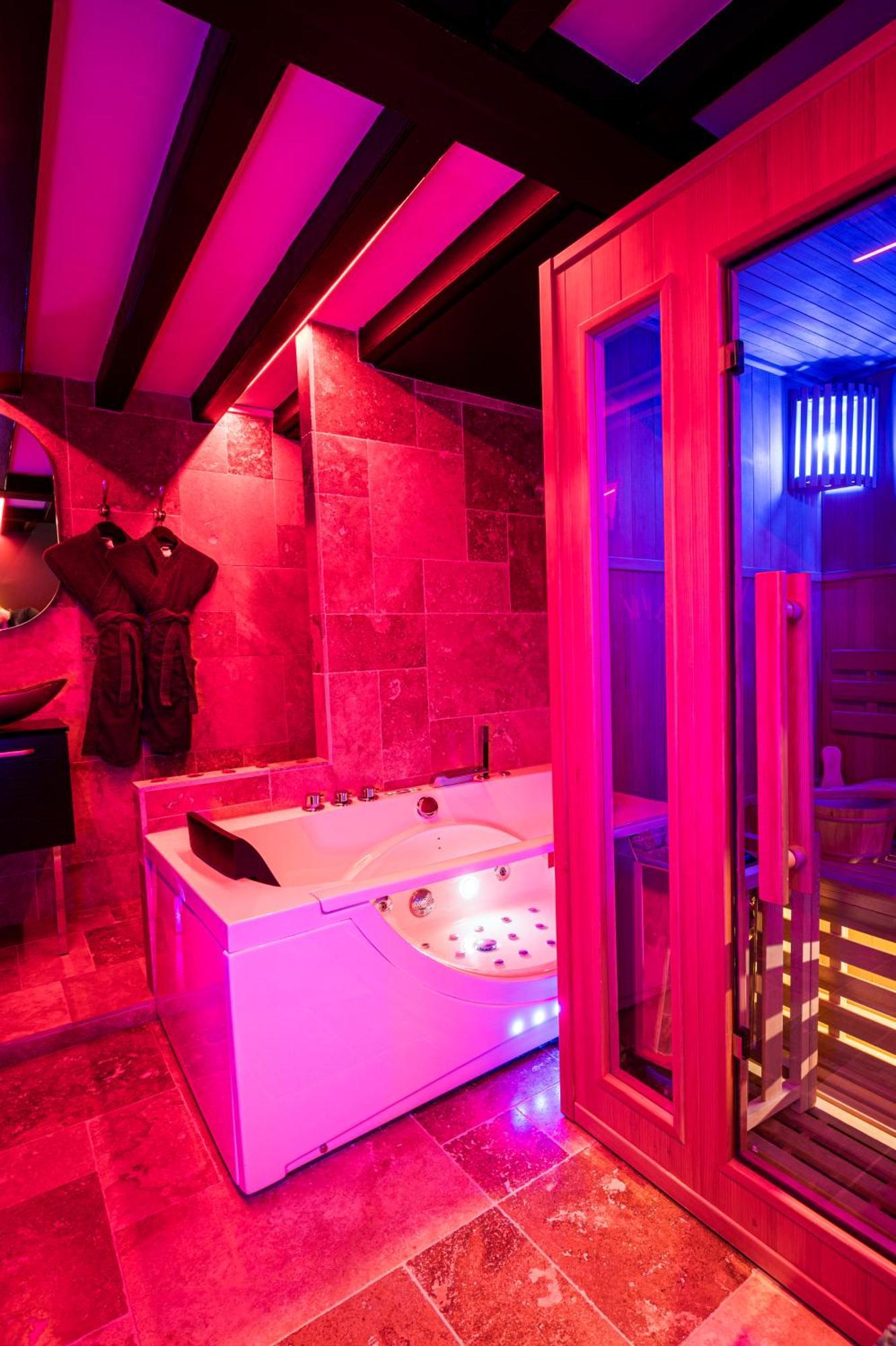 Loveroom Sauna, Balneo, Parking Prive Dans Le Centre De Honfleur Zimmer foto