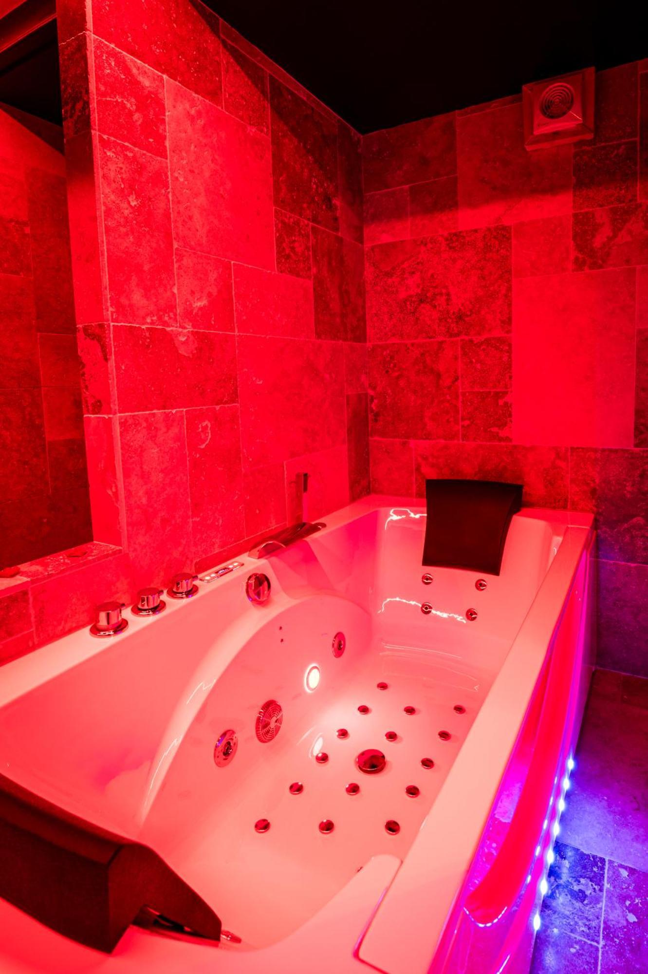 Loveroom Sauna, Balneo, Parking Prive Dans Le Centre De Honfleur Zimmer foto