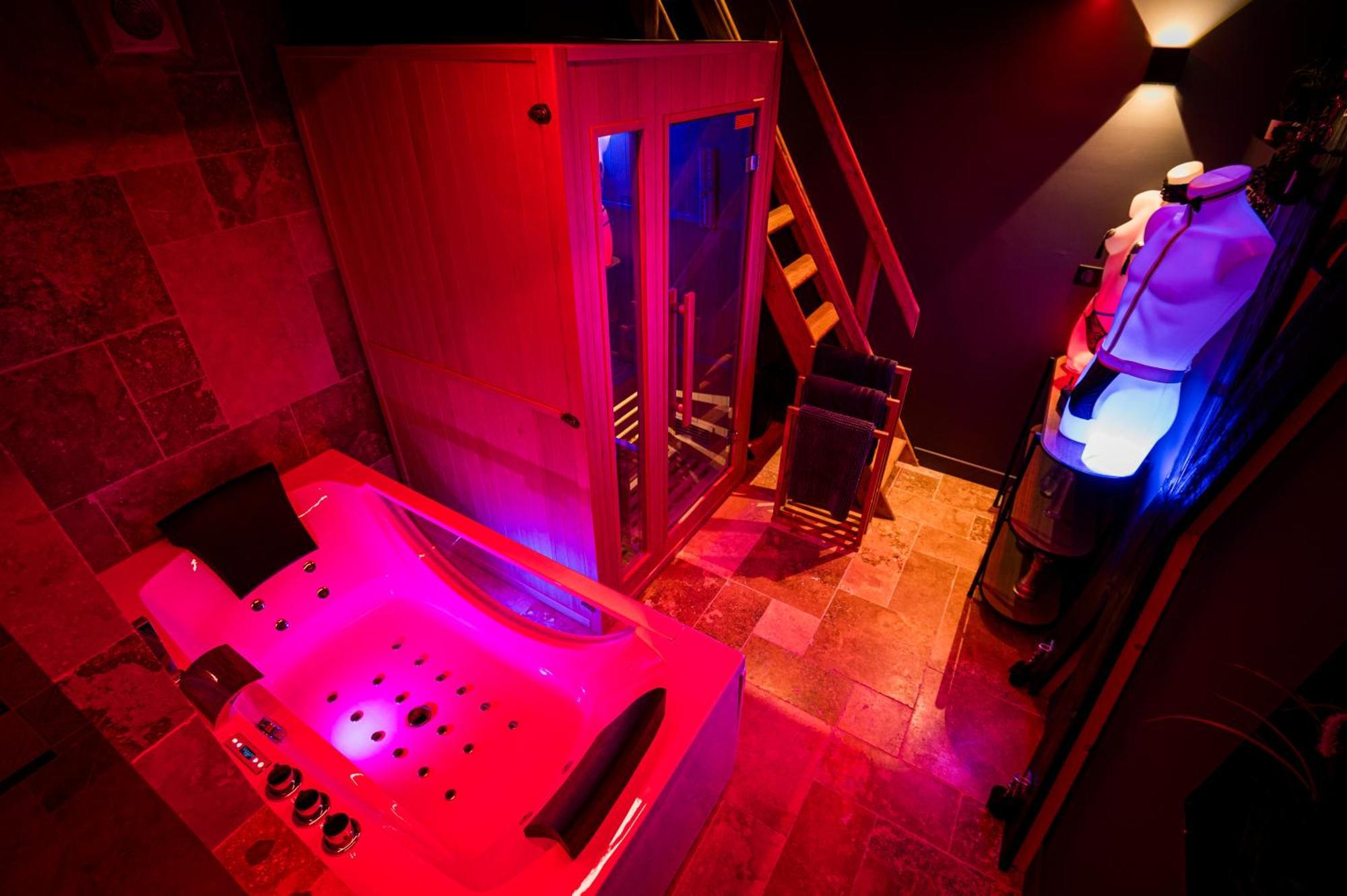 Loveroom Sauna, Balneo, Parking Prive Dans Le Centre De Honfleur Zimmer foto