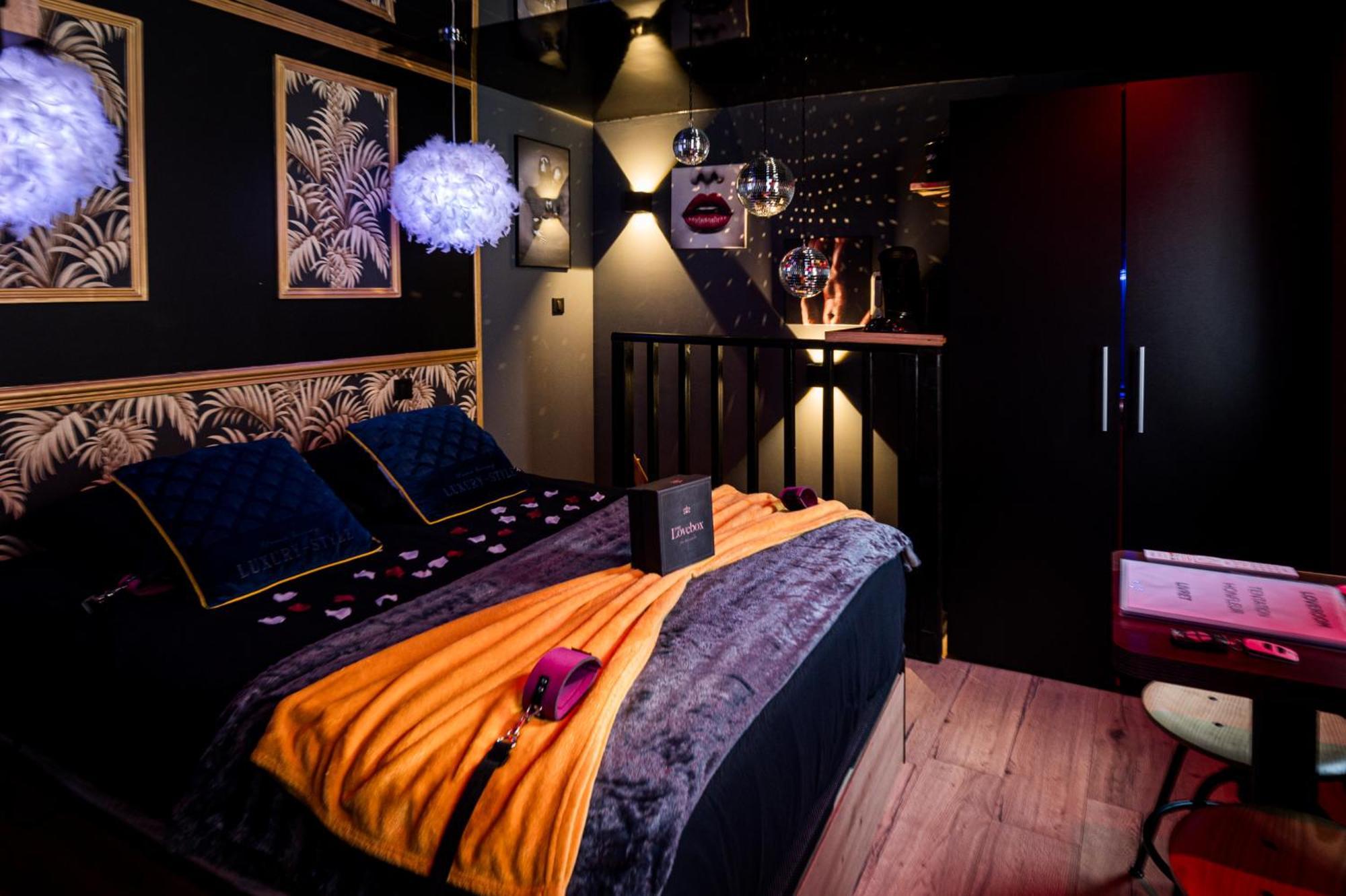 Loveroom Sauna, Balneo, Parking Prive Dans Le Centre De Honfleur Zimmer foto