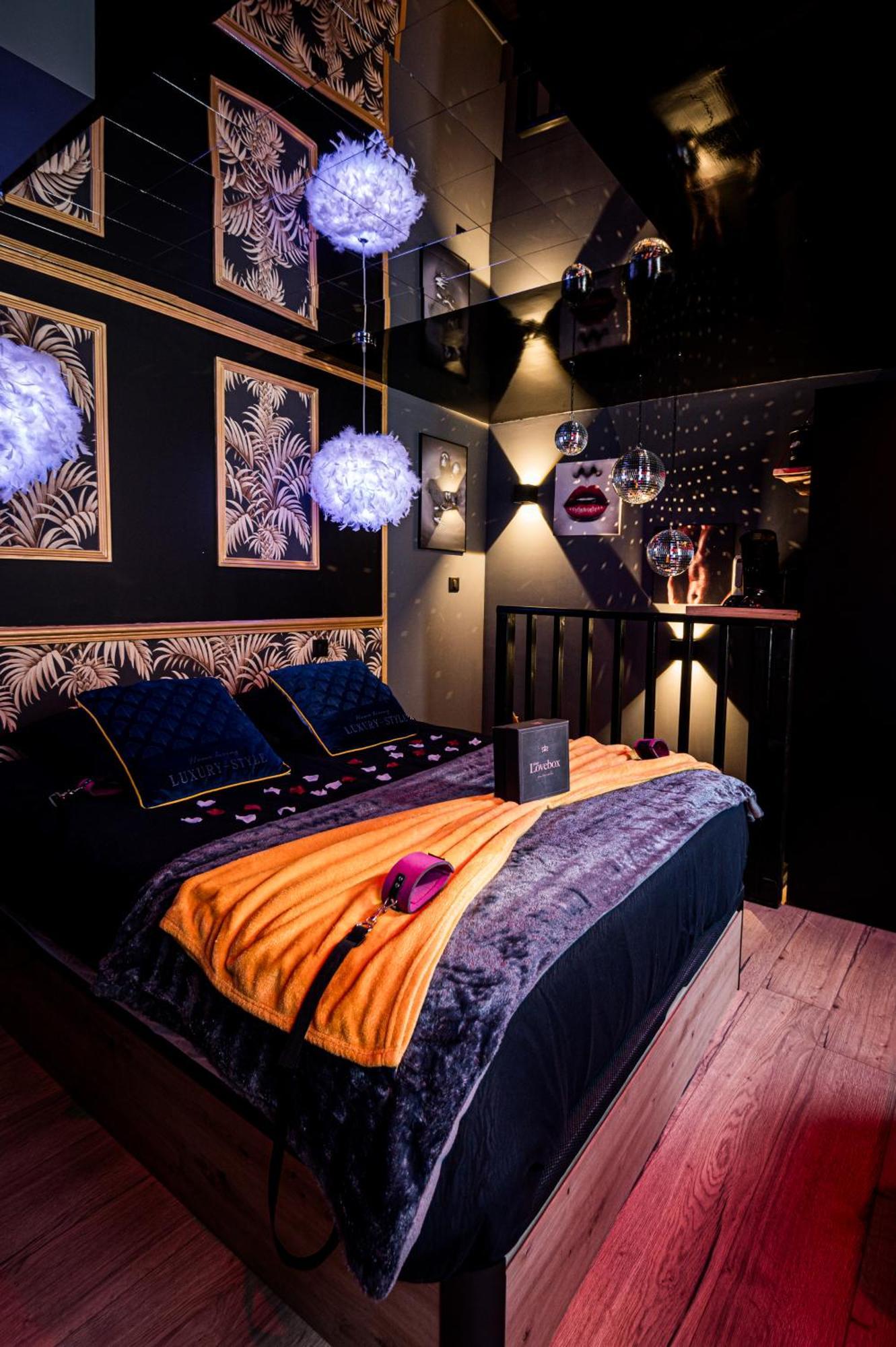 Loveroom Sauna, Balneo, Parking Prive Dans Le Centre De Honfleur Zimmer foto
